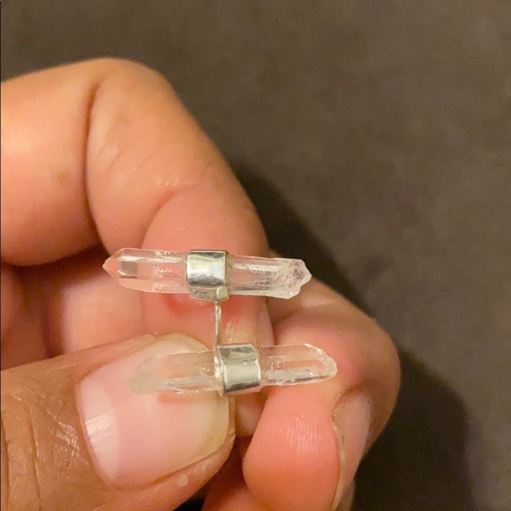 SS clear quartz studs - Picture 3 of 6